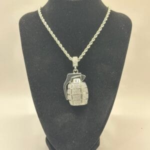 Hip Hop Charm Large With Chain 1CT
